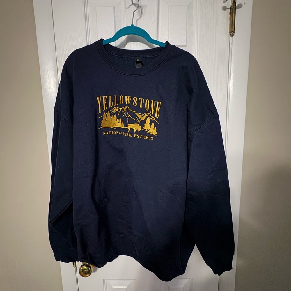 Yellowstone Navy Crew Neck